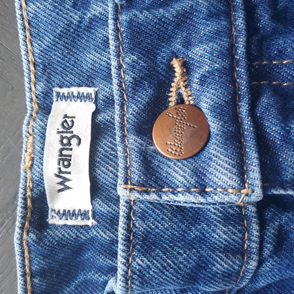 Wrangler Flare Jeans - Picture 4 of 15